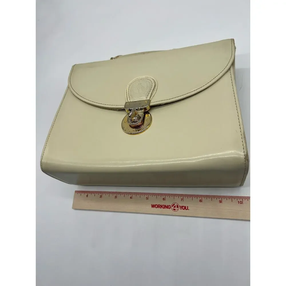 Design by Pristine brand vintage hard box cream handbag